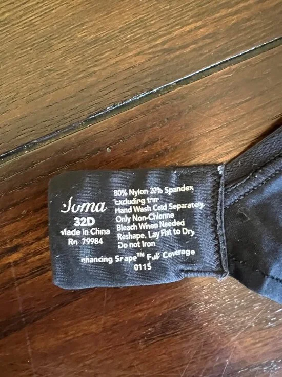 Soma Black T-Shirt Bra Full Coverage 32D Underwire Enhancing Shape Full Coverage - Picture 3 of 3